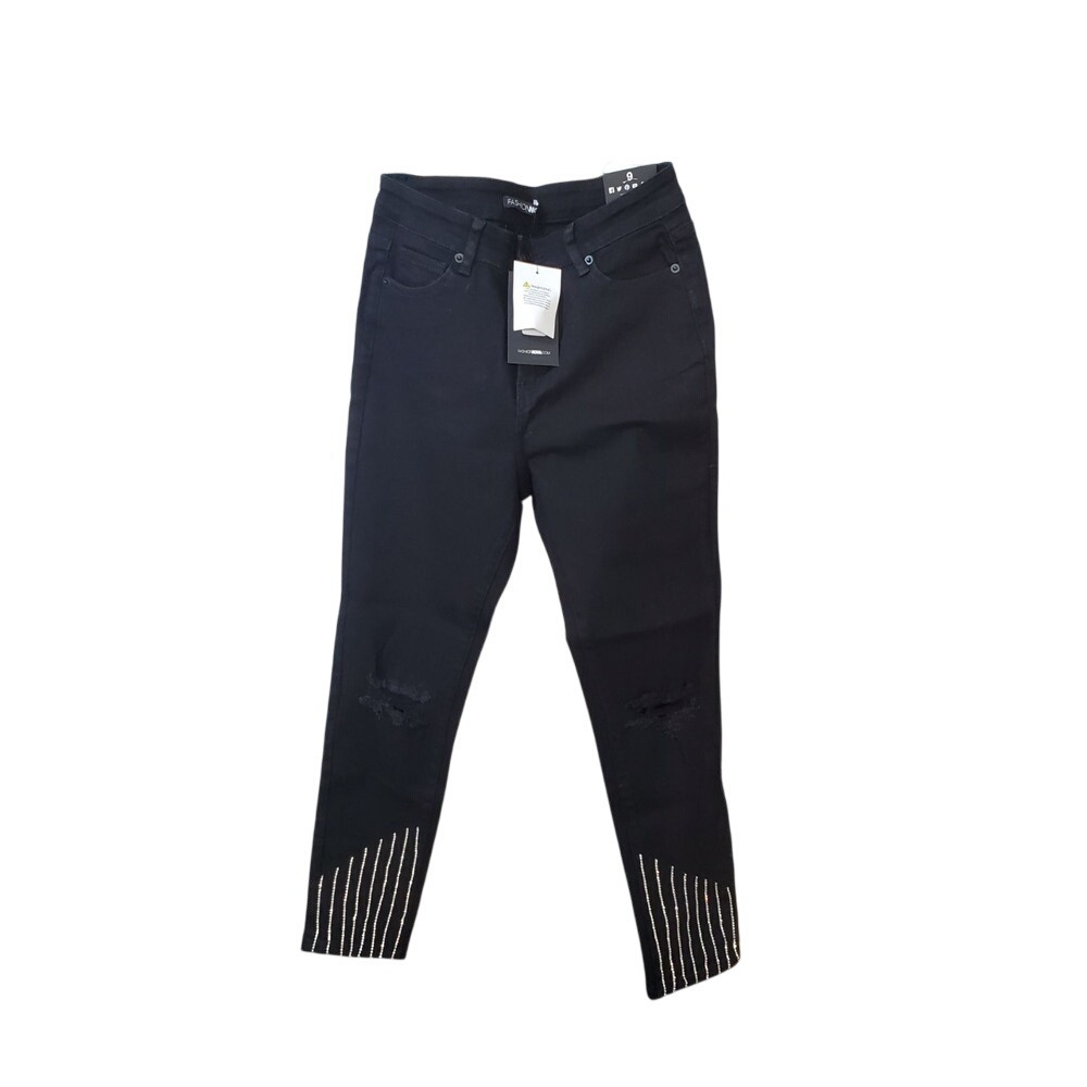 NWT Fashion Nova Jeans, blak color. size 9
